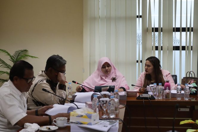 
					“DPRD Bogor Tambah Anggaran Rp10,3 MiliarJanji DPRD Bogor: Kesejahteraan Guru Jadi Prioritas di Pagu 2026”